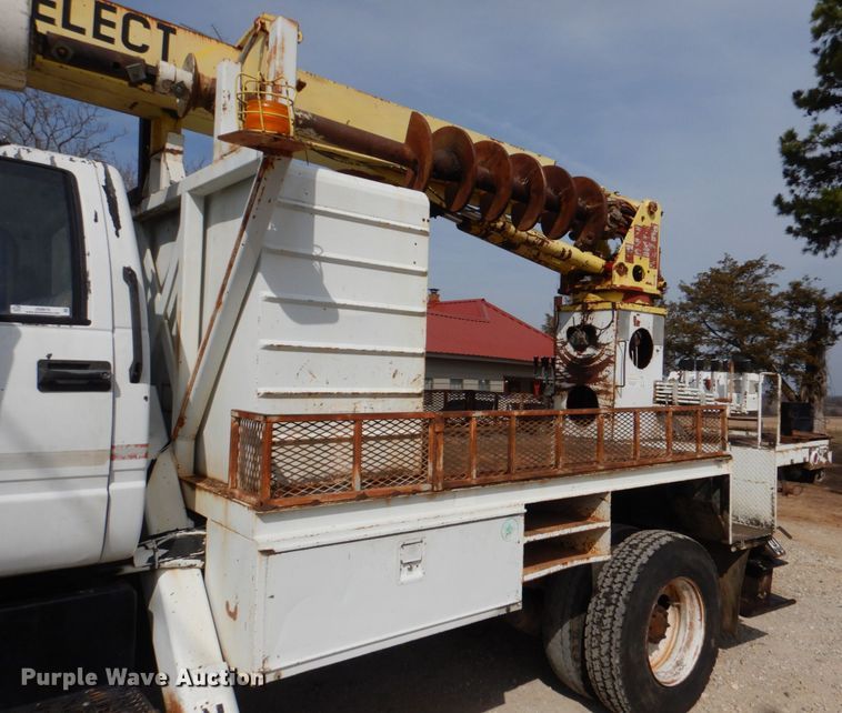 image for item JS9674 1994 GMC TopKick C6500  digger derrick truck