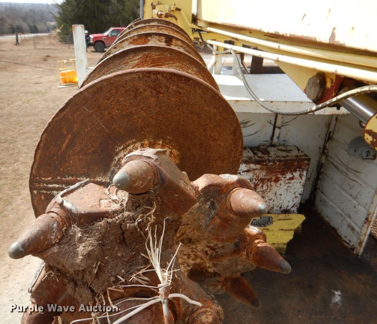 image for item JS9674 1994 GMC TopKick C6500  digger derrick truck