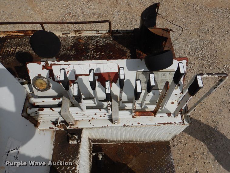 image for item JS9674 1994 GMC TopKick C6500  digger derrick truck