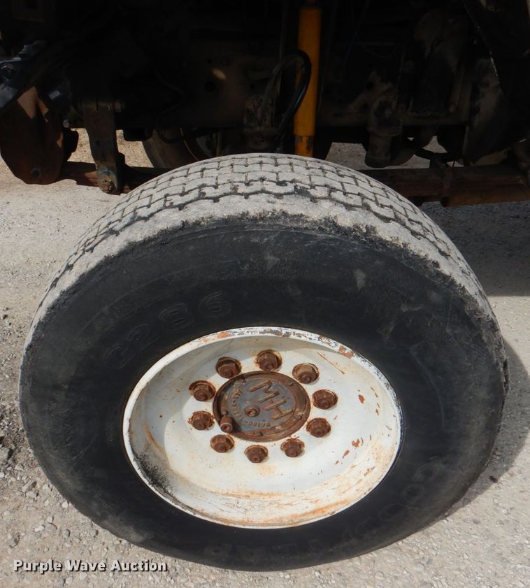 image for item JS9674 1994 GMC TopKick C6500  digger derrick truck