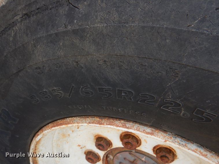 image for item JS9674 1994 GMC TopKick C6500  digger derrick truck