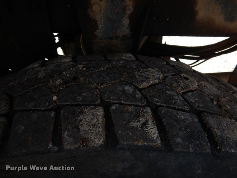 image for item JS9674 1994 GMC TopKick C6500  digger derrick truck