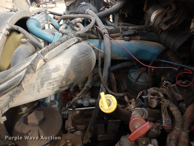 image for item JS9676 2006 International 4300  bucket truck