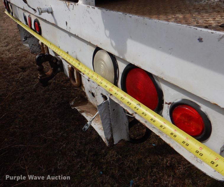 image for item JS9676 2006 International 4300  bucket truck