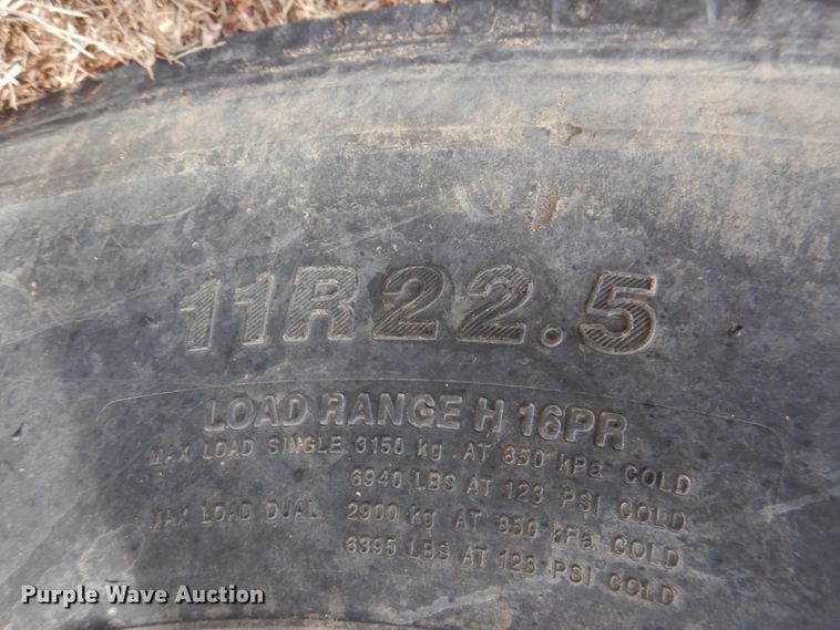 image for item JS9676 2006 International 4300  bucket truck