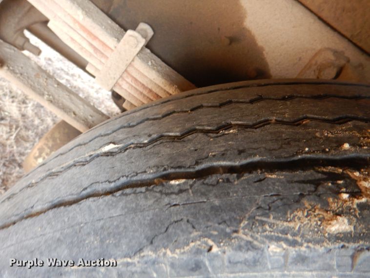 image for item JS9676 2006 International 4300  bucket truck