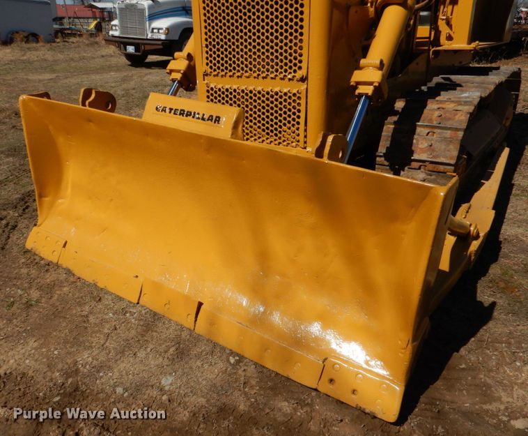 image for item JS9681 1960 Caterpillar D6B  dozer