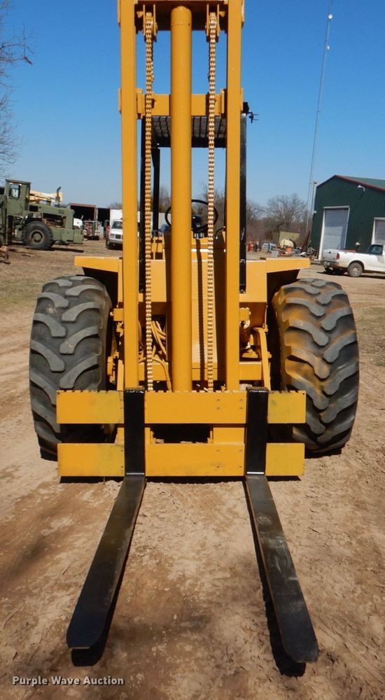 image for item JS9682 1990 John Deere 482C  forklift