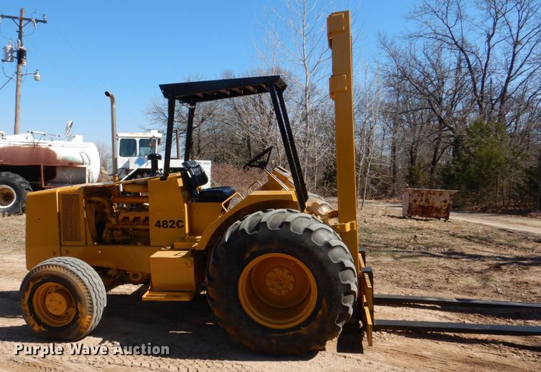 image for item JS9682 1990 John Deere 482C  forklift