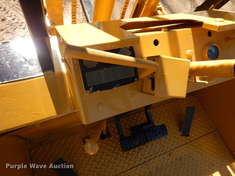 image for item JS9682 1990 John Deere 482C  forklift