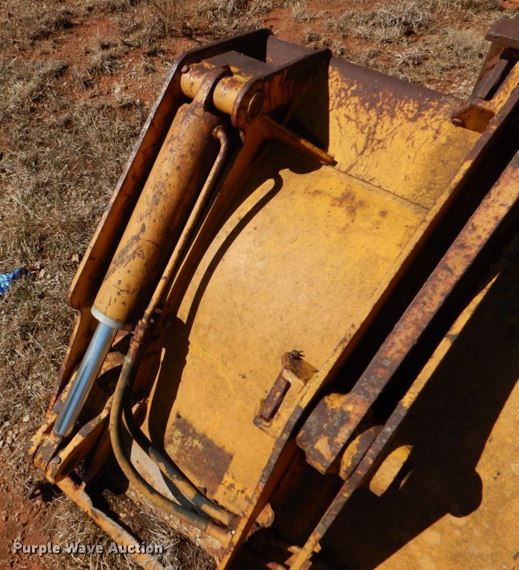 image for item JS9683 Drott  69" W 4-in-1 bucket