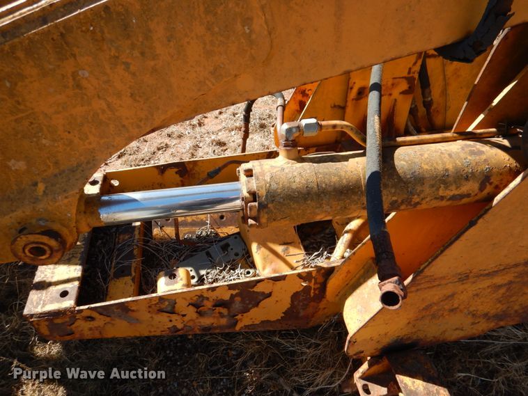 image for item JS9683 Drott  69" W 4-in-1 bucket