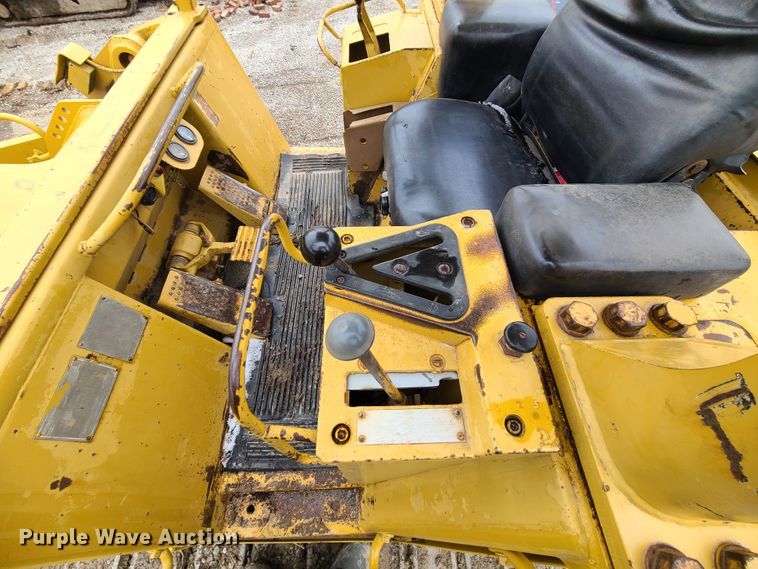 image for item KG9612 1988 Caterpillar 963  track loader