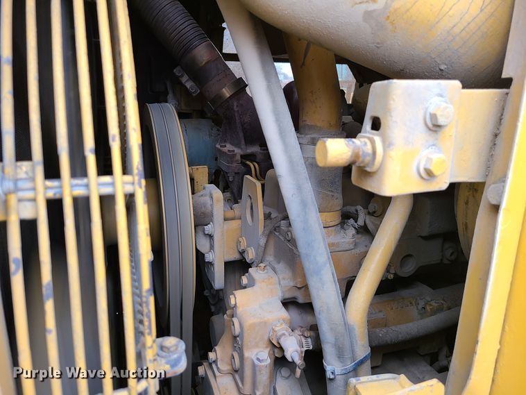 image for item KG9612 1988 Caterpillar 963  track loader