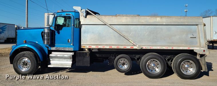 image for item KG9661 2007 Kenworth W900  dump truck