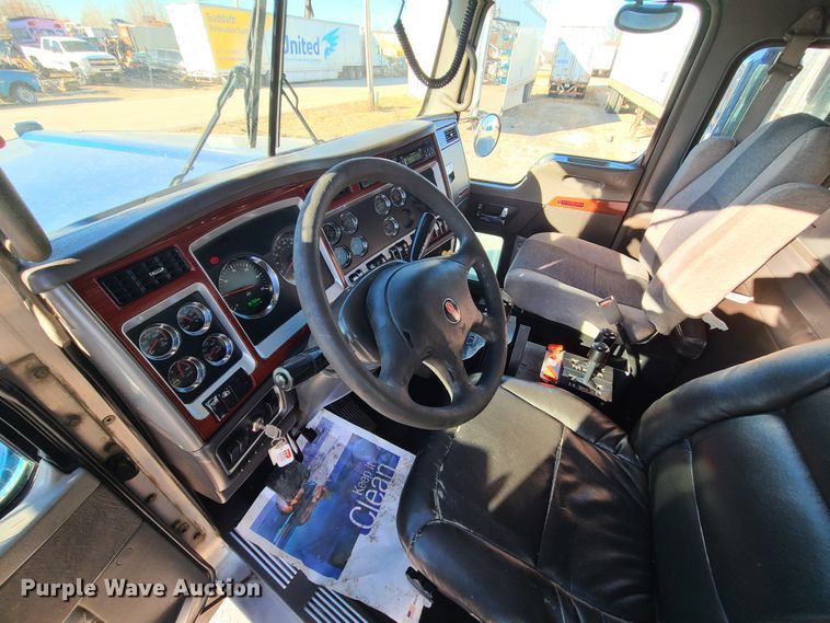 image for item KG9661 2007 Kenworth W900  dump truck