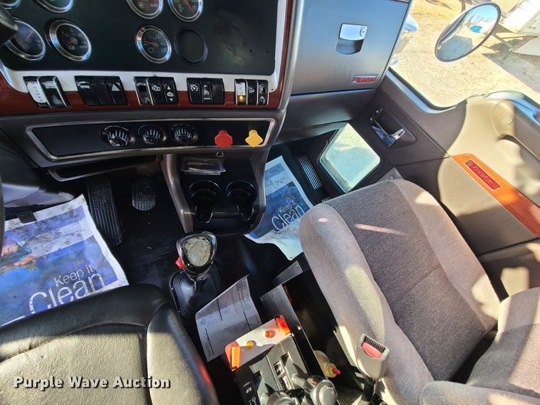 image for item KG9661 2007 Kenworth W900  dump truck