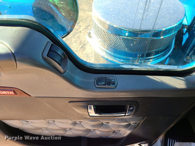 image for item KG9661 2007 Kenworth W900  dump truck