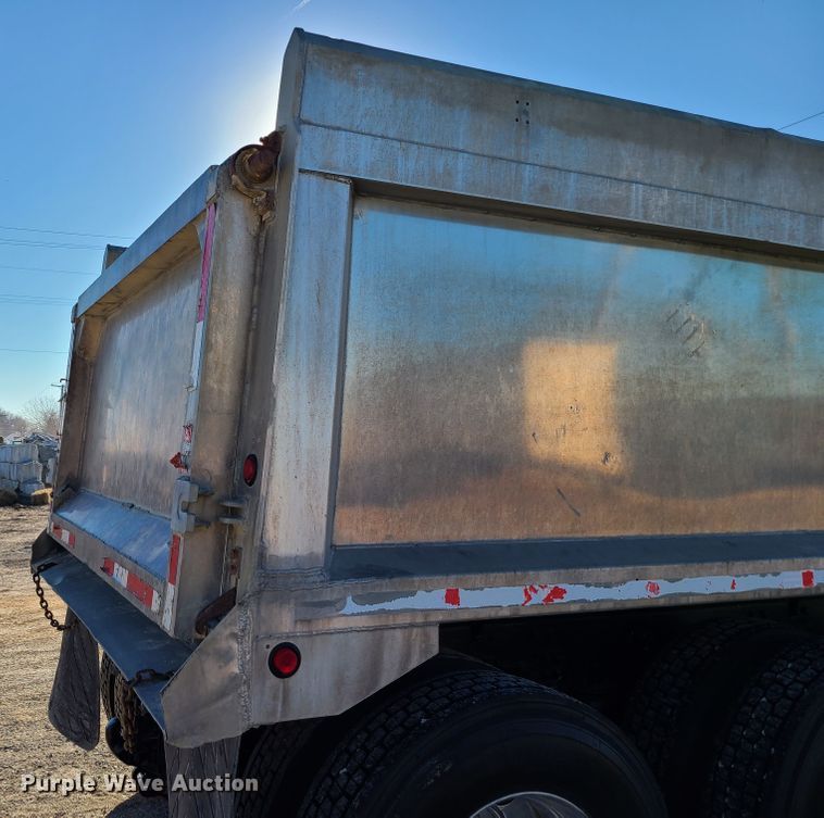 image for item KG9661 2007 Kenworth W900  dump truck