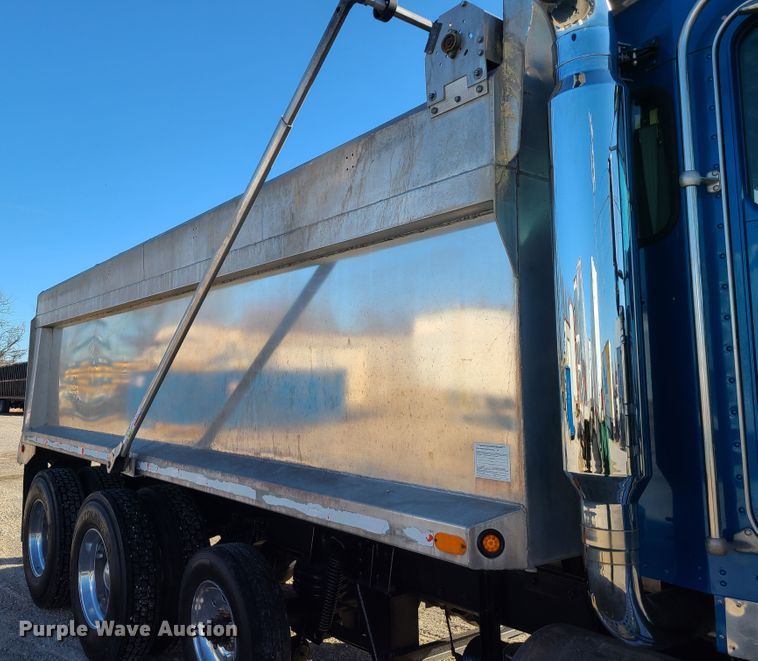 image for item KG9661 2007 Kenworth W900  dump truck