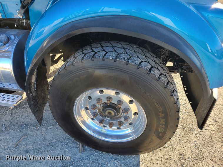 image for item KG9661 2007 Kenworth W900  dump truck