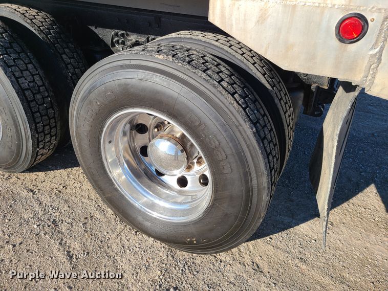 image for item KG9661 2007 Kenworth W900  dump truck