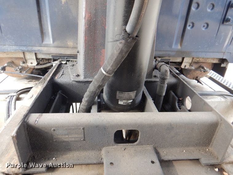 image for item KH9708 1994 Ford L8000  dump truck