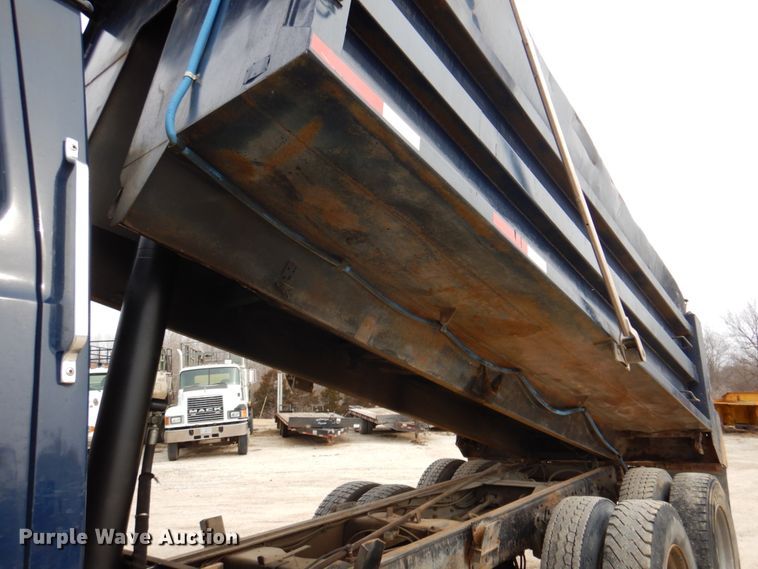 image for item KH9708 1994 Ford L8000  dump truck
