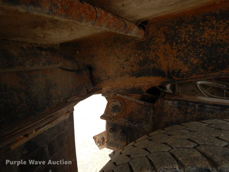 image for item KH9708 1994 Ford L8000  dump truck