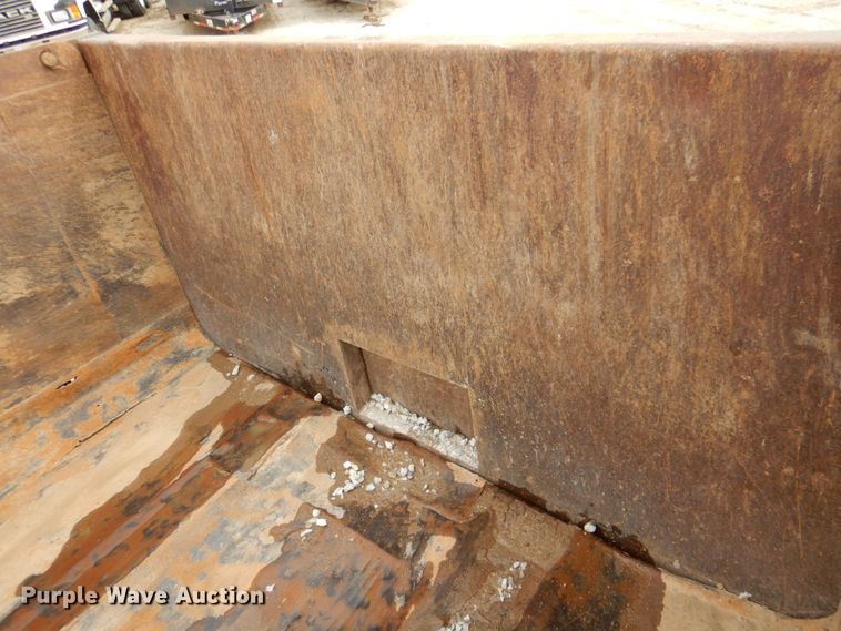 image for item KH9708 1994 Ford L8000  dump truck