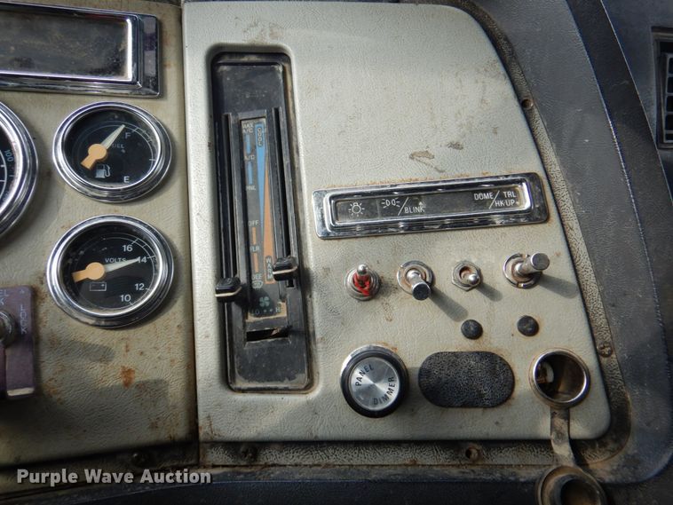 image for item KH9708 1994 Ford L8000  dump truck