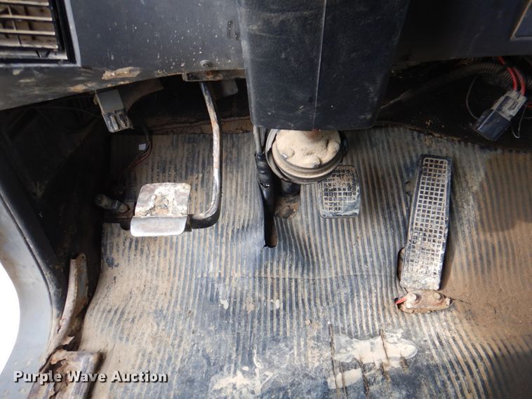 image for item KH9708 1994 Ford L8000  dump truck