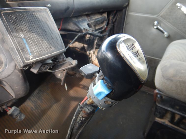 image for item KH9708 1994 Ford L8000  dump truck