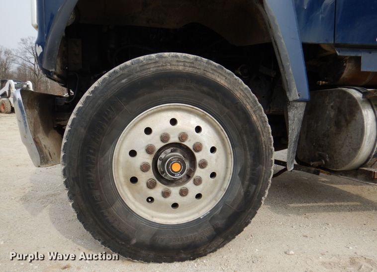 image for item KH9708 1994 Ford L8000  dump truck