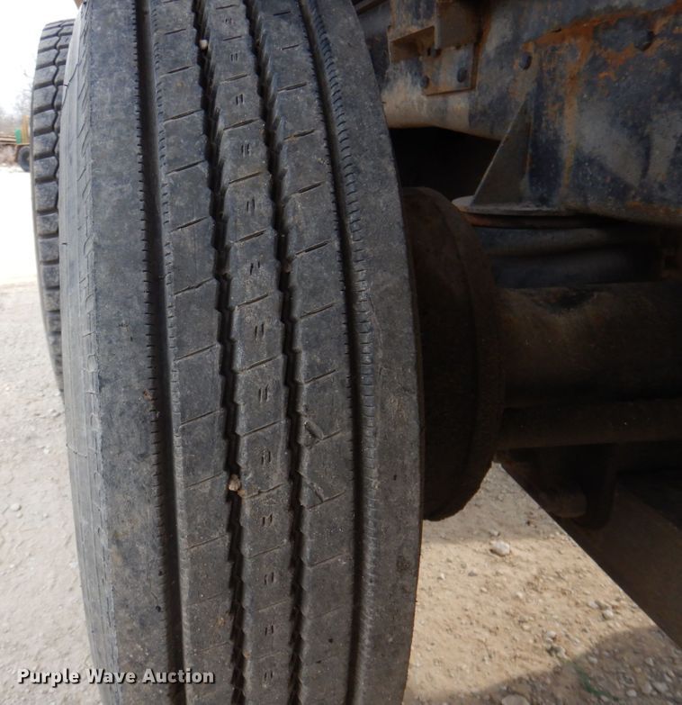 image for item KH9708 1994 Ford L8000  dump truck