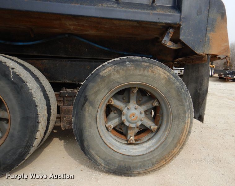 image for item KH9708 1994 Ford L8000  dump truck