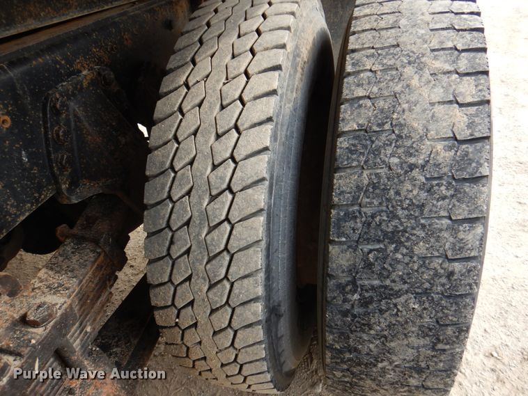 image for item KH9708 1994 Ford L8000  dump truck