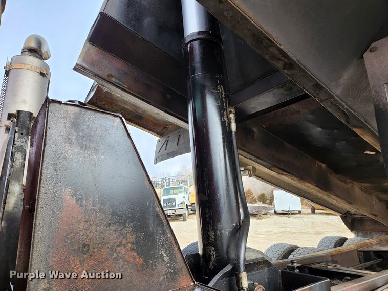 image for item KH9709 2007 Mack Granite CTP713B  dump truck