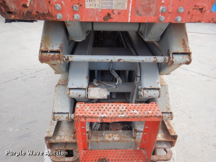 image for item KW9790 2007 Skyjack SJIII 3226  scissor lift