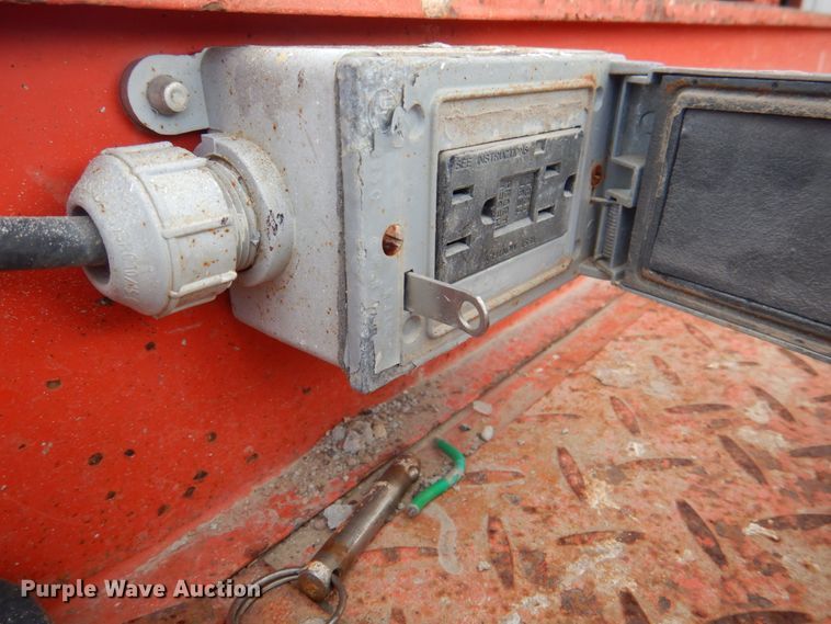 image for item KW9790 2007 Skyjack SJIII 3226  scissor lift