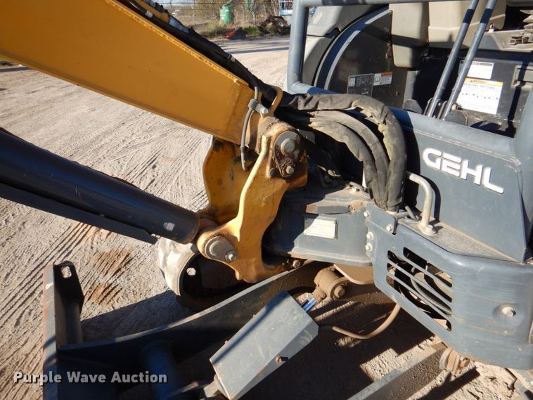 image for item MK9533 2016 Gehl Z35  mini excavator