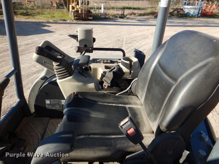 image for item MK9533 2016 Gehl Z35  mini excavator