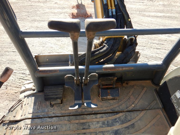 image for item MK9533 2016 Gehl Z35  mini excavator