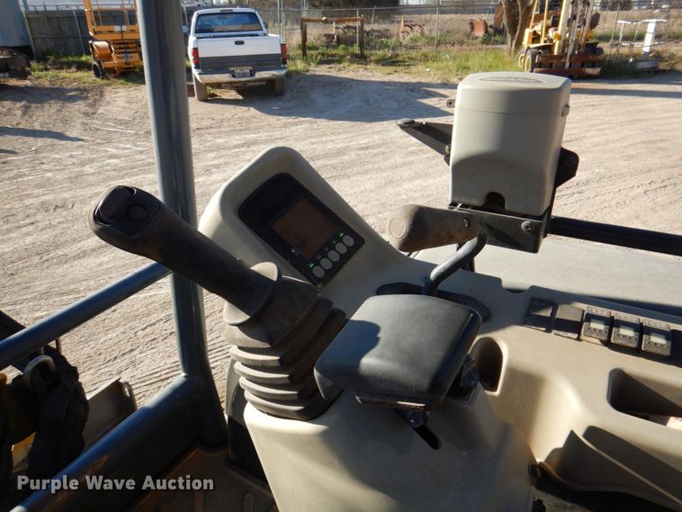 image for item MK9533 2016 Gehl Z35  mini excavator