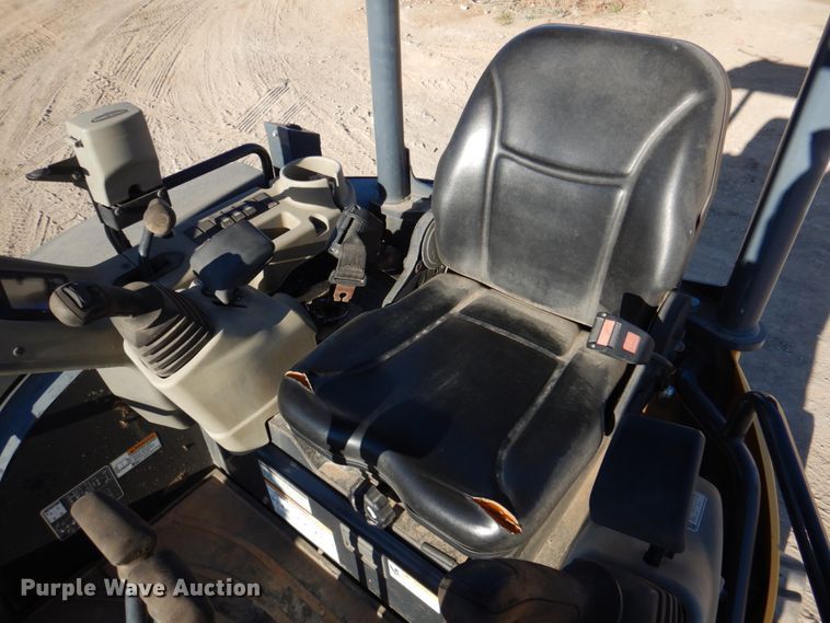 image for item MK9533 2016 Gehl Z35  mini excavator