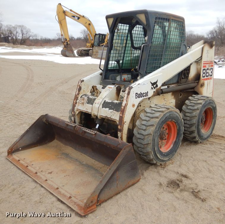 image for item MX9871 1999 Bobcat 863  skid steer loader