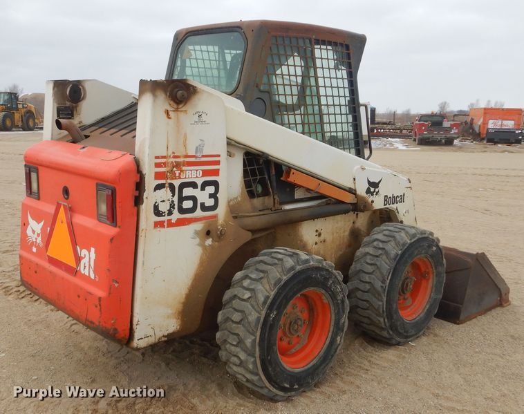image for item MX9871 1999 Bobcat 863  skid steer loader