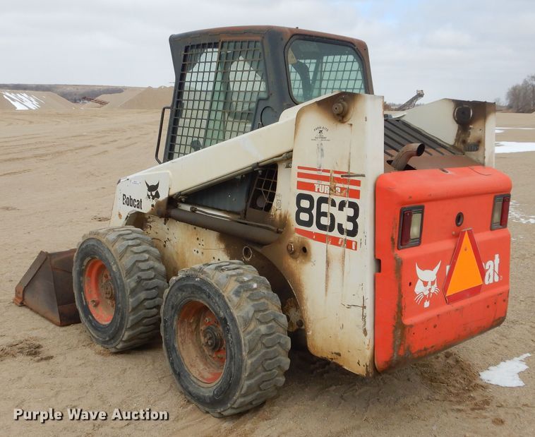 image for item MX9871 1999 Bobcat 863  skid steer loader