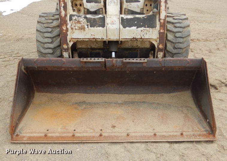image for item MX9871 1999 Bobcat 863  skid steer loader