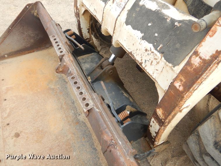 image for item MX9871 1999 Bobcat 863  skid steer loader